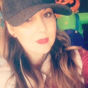 Meet your Posher, Tara